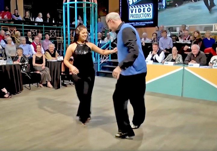 Gorgeous Father-Daughter Dancing Sequence